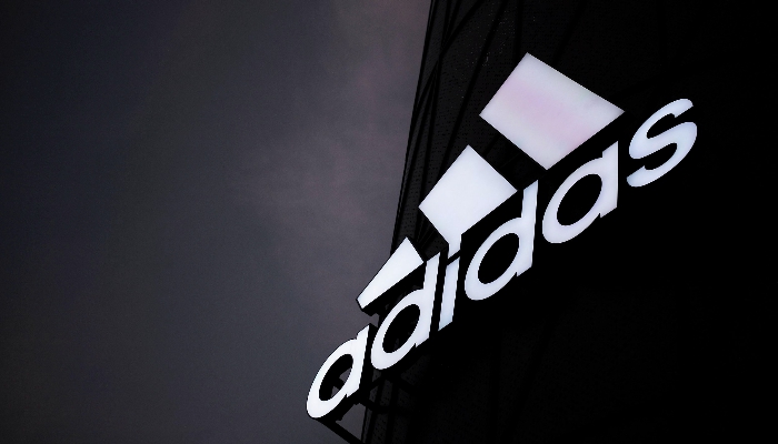 大中华区营收连续六季度下滑 耐克押注直营零售老将