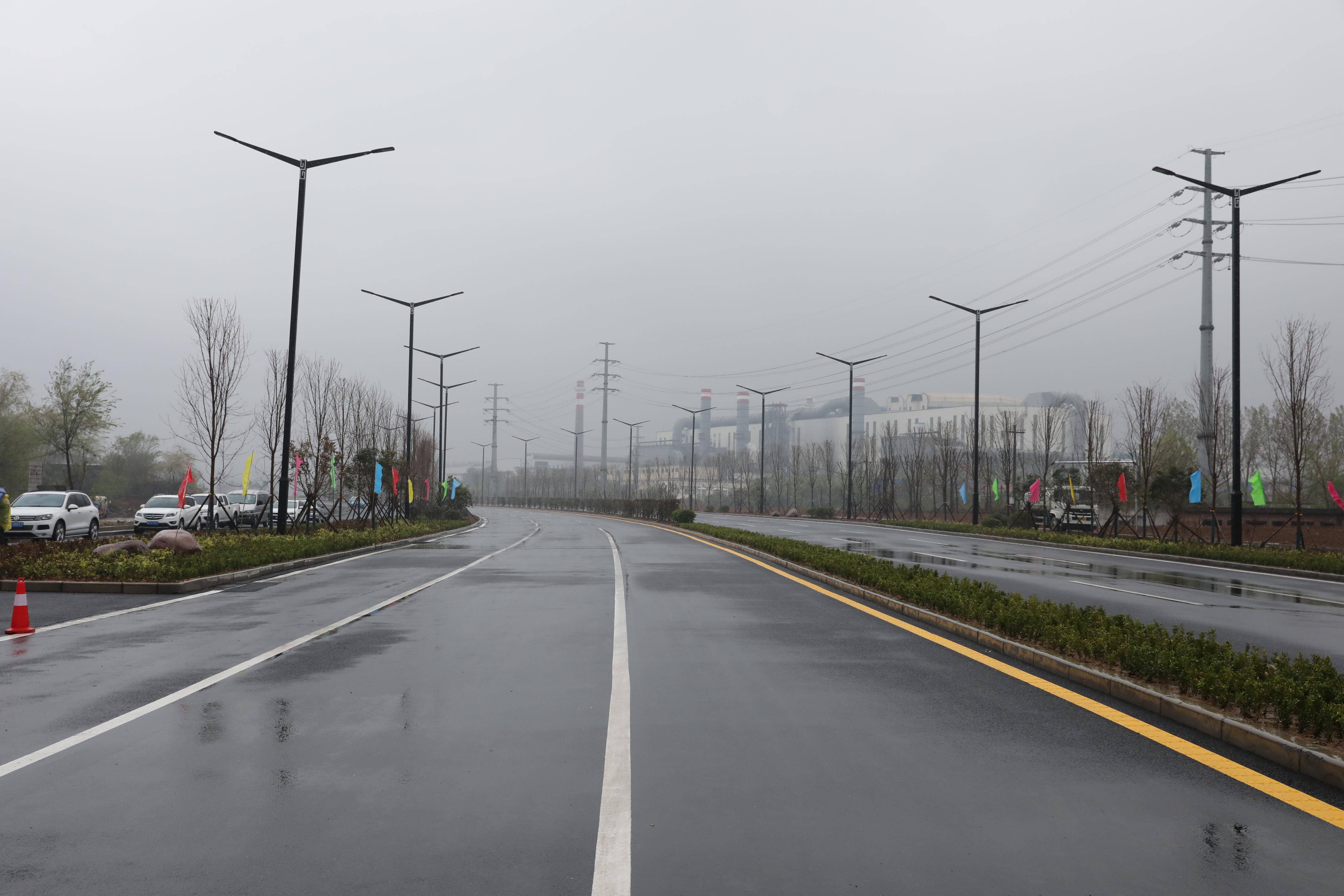 安巴政府邀请当地承包商参与基础设施修复项目竞标