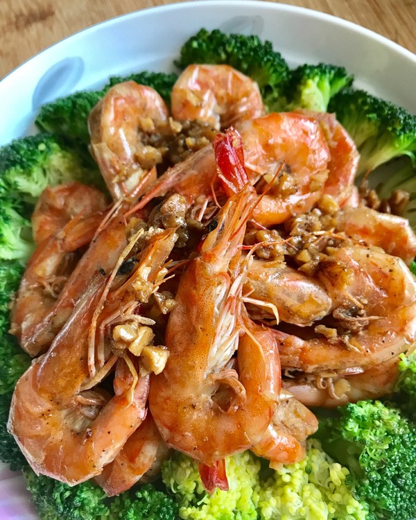 子公司礼尚信息新业务“踩雷”引发连锁减值,安正时尚2025年预亏超1.3亿