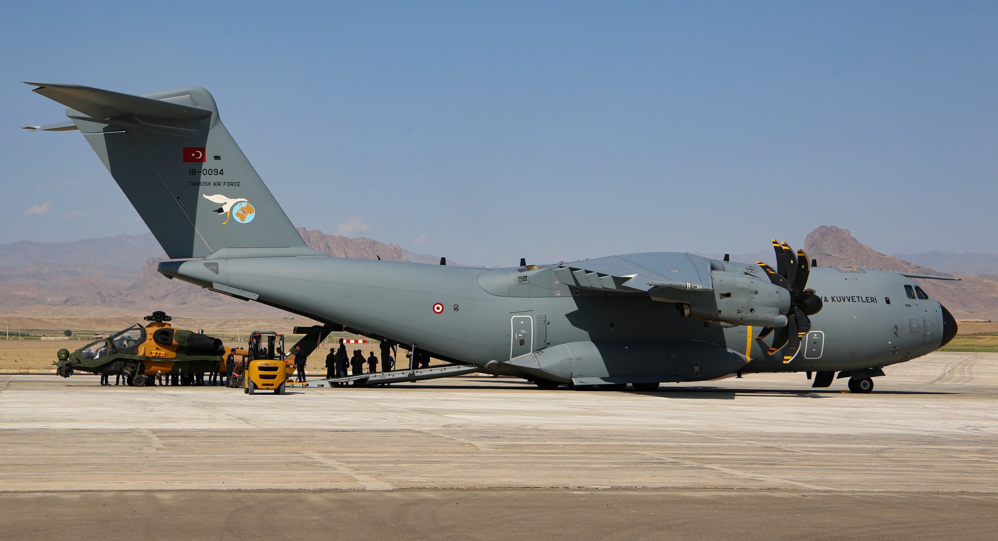 阿塞拜疆和土耳其签署330亿立方天然气供应协议