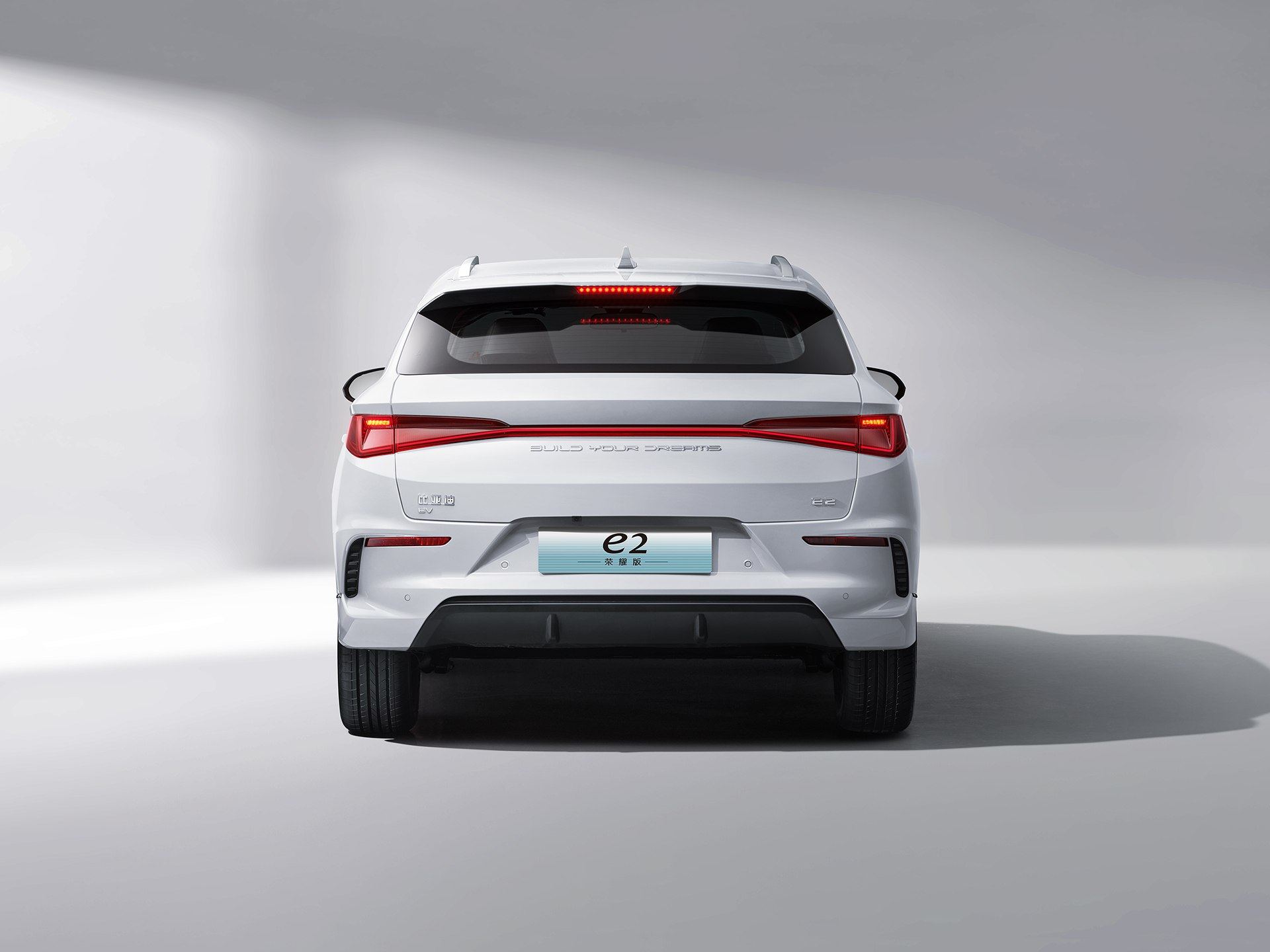 3年内每年至少供货10万吨!301292,牵手比亚迪锂电池!