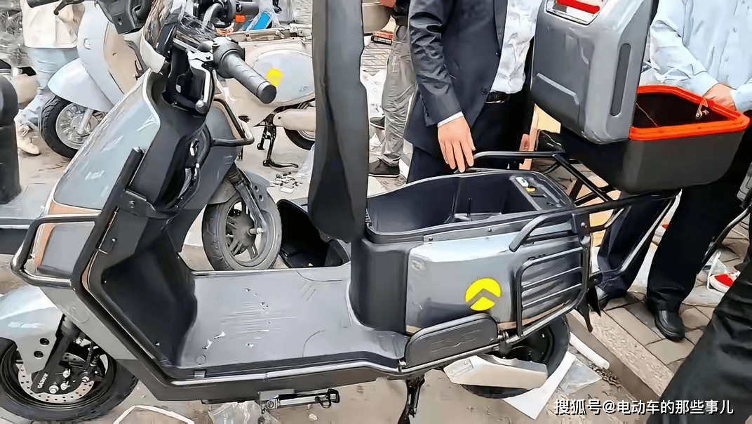 3年内每年至少供货10万吨!301292,牵手比亚迪锂电池!