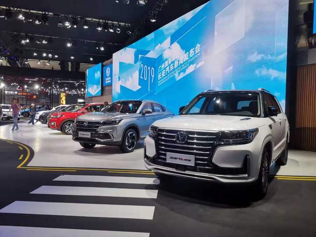 银之杰2025年又现预亏,单季度亏损幅度扩大,无实控人格局添隐忧