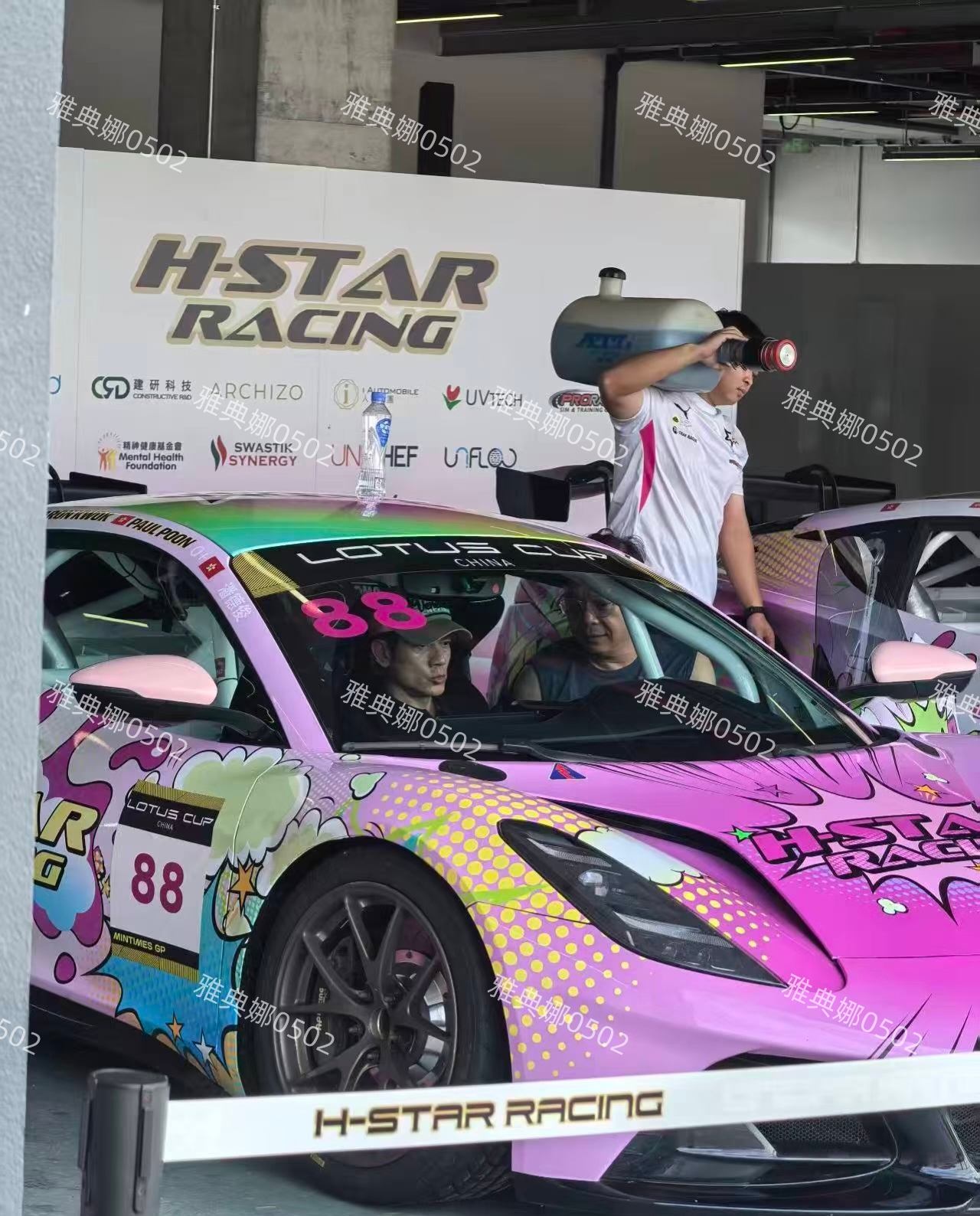 60岁正是打电竞的年纪